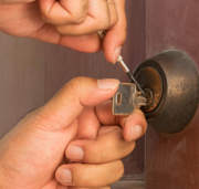 Key Broke in Lock? Call St Alban’s Best Locksmith Now!